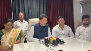 विकास करताना कधी राजकारण केले नाही, त्याप्रमाणे ते येऊ नये – आमदार दीपक केसरकर..